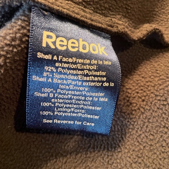 Reebok women’s black puffy coat size large - Picture 3 of 4